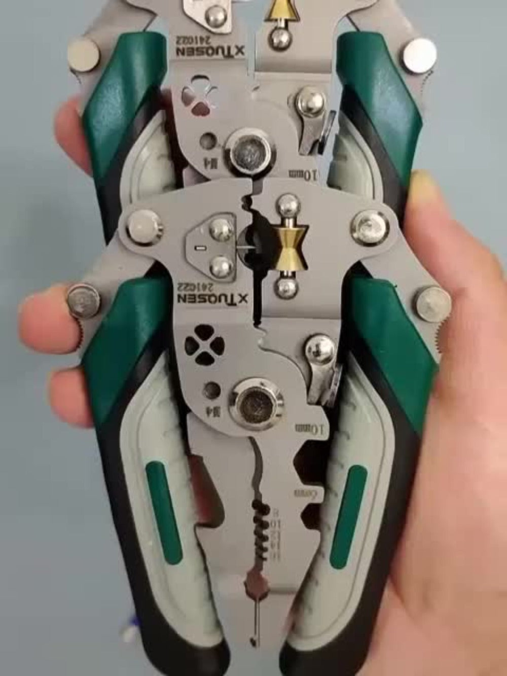 18-in-1 High-Carbon-Steel Folding Wire Stripping Pliers with Cutter, Crimper and Puller for Electrical DIY
