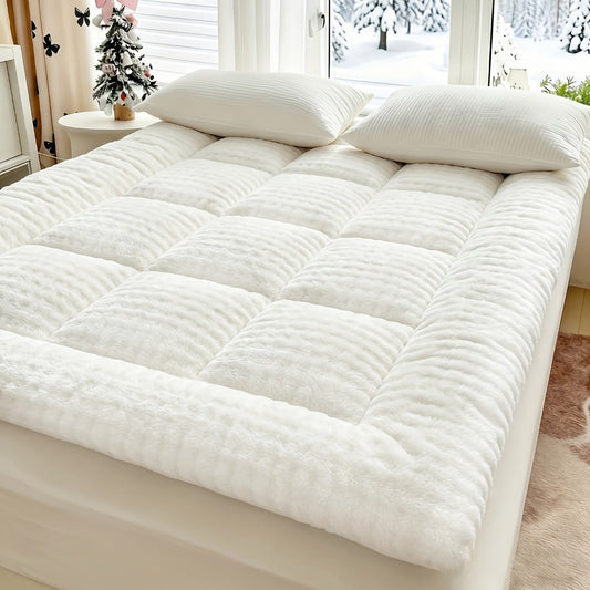 Mattress Topper Flannel Bubble Quilt with Fiber Fill, Foldable Format and Five Color Options