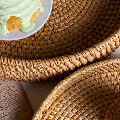 Serving Tray Basket – Hand-Woven Round Rattan Organizer for Fruits Bread Snacks, for Home Cooking, Dining and Outdoor Meals