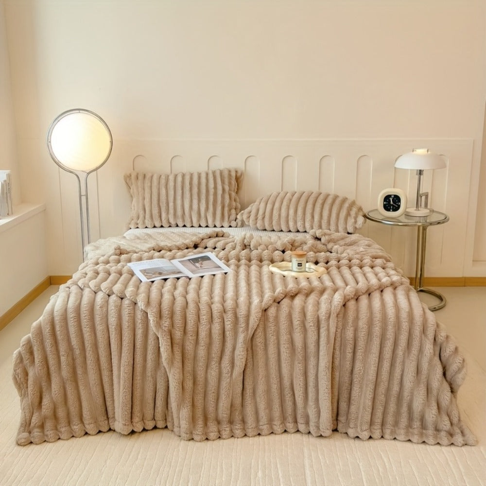 Plush Knit Faux Fur Blanket in Space Gray, Creamy White or Pink with Two Large Metric Size Options