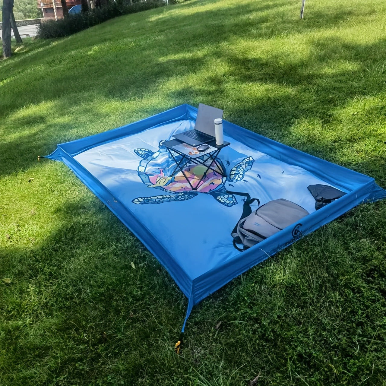 Sand-Wall Beach Mat with Four Stakes and Carry Bag, 140 x 220cm in Six Printed Styles for Outdoor Picnics