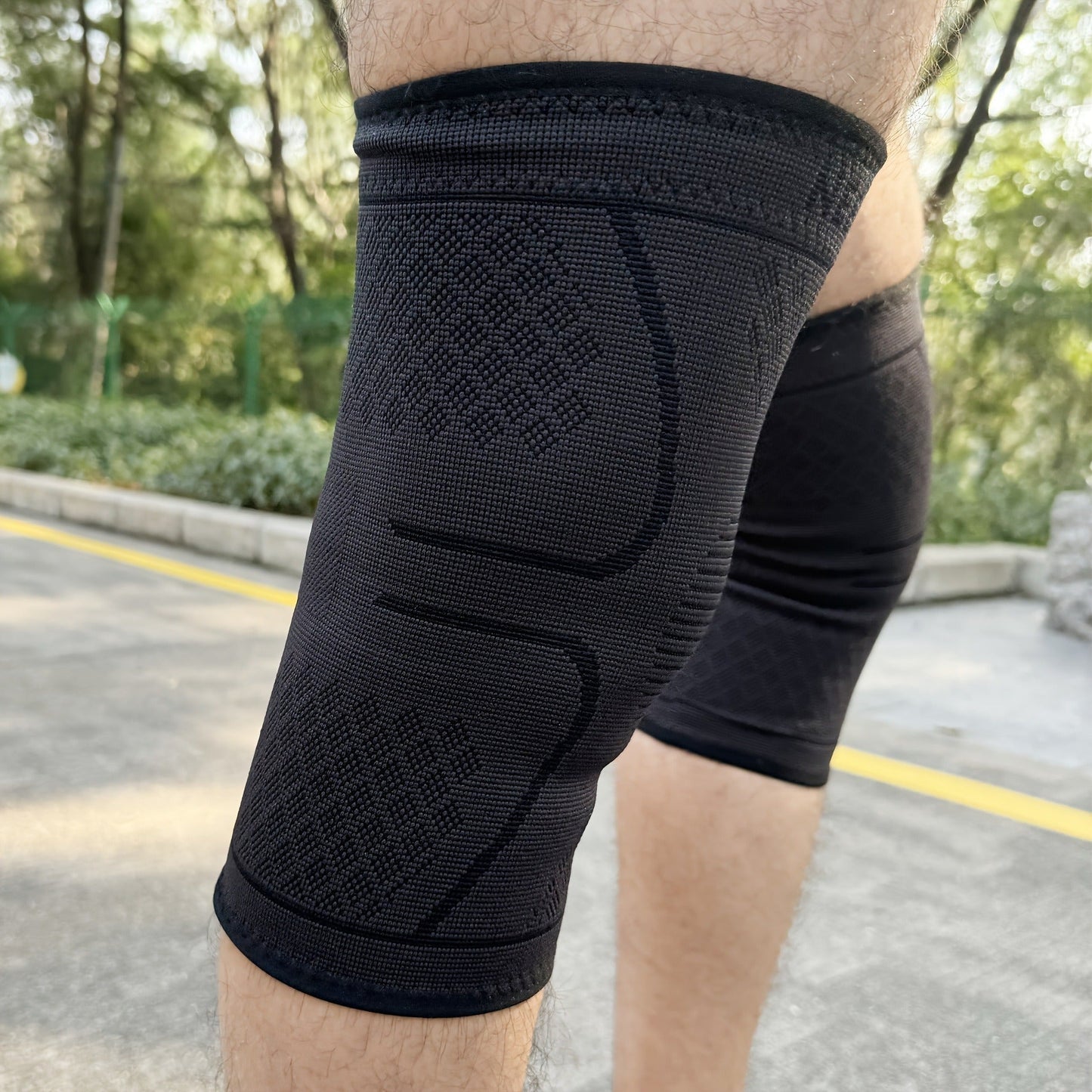 Compression Knee Sleeve 2 Pack for Men Women Breathable Non-Slip Silicone Strip Knee Support High Elasticity Running Exercise High Intensity