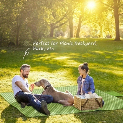 200 x 200cm Picnic Blanket in Yellow and White Plaid with Integrated Folding Flap and Carry Handle