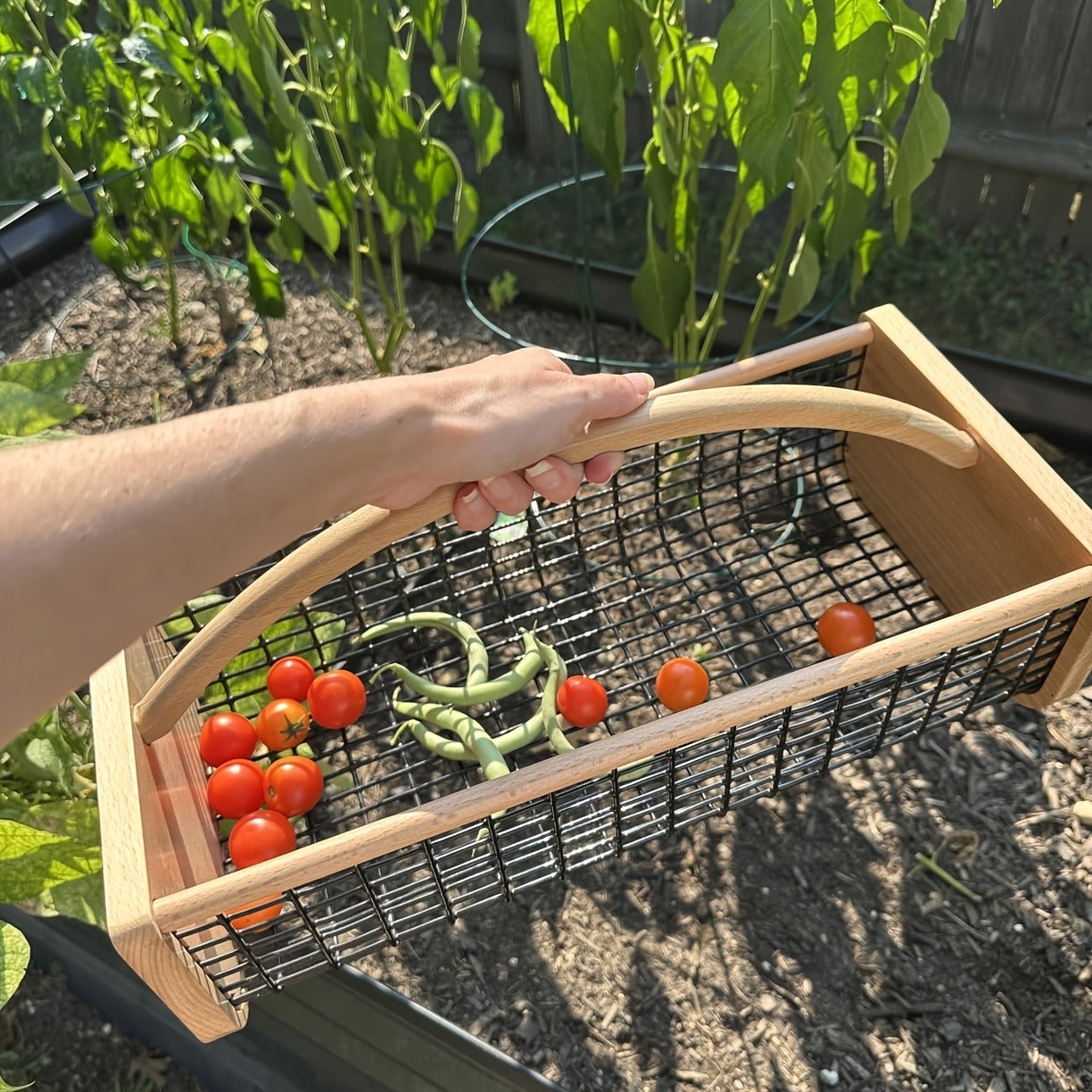 Garden Harvest Basket Metal Mesh with Wooden Handle – Rectangle Vegetable Fruit Picking Basket for Garden, Kitchen & Farmhouse Storage