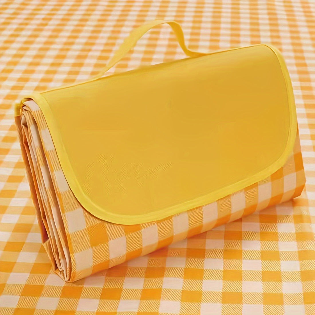 200 x 200cm Picnic Blanket in Yellow and White Plaid with Integrated Folding Flap and Carry Handle
