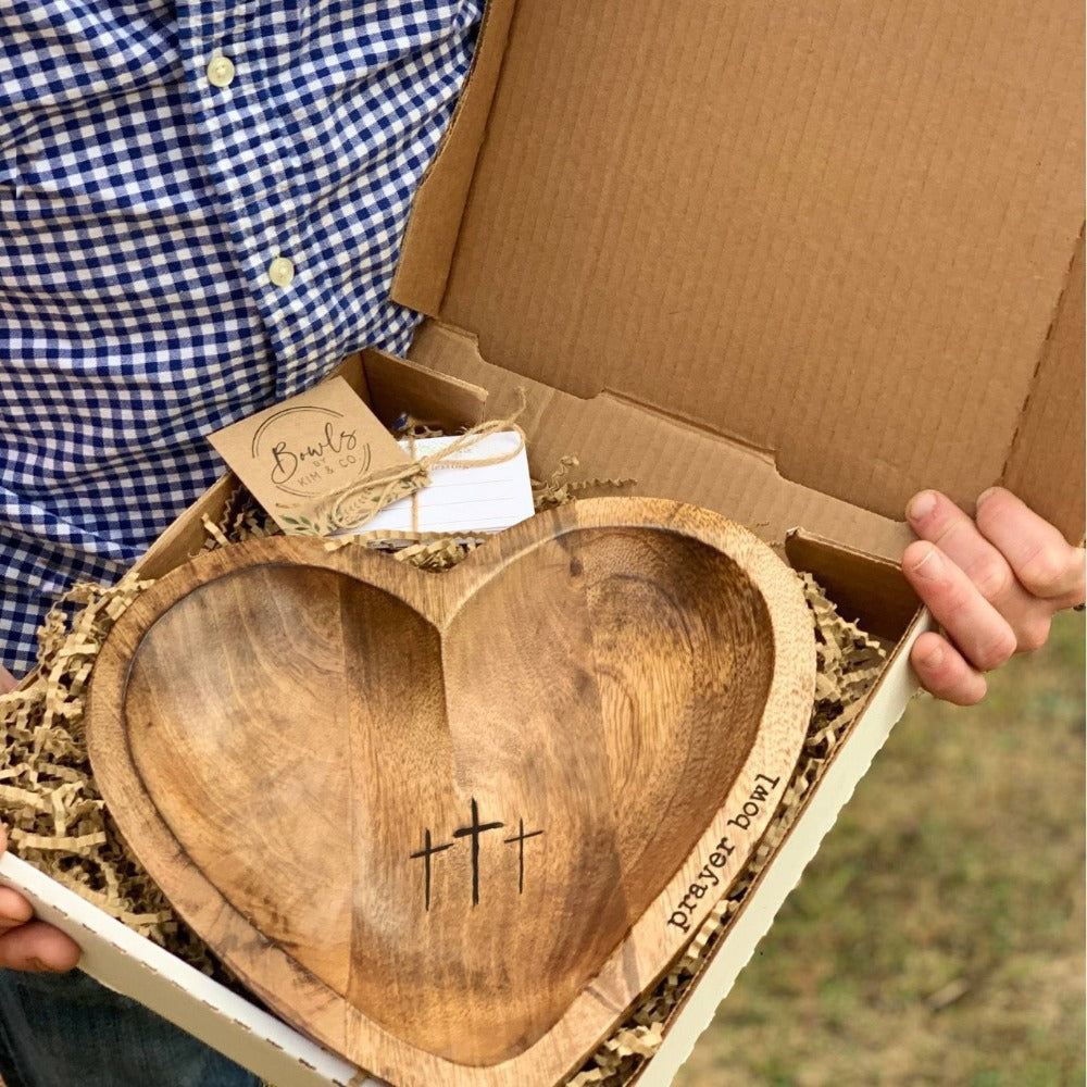 Wooden Prayer Bowl with 24 Prayer Cards – Hand-Carved Heart Shaped Cross Engraved Vintage Religious Gift Set for Easter, Christmas