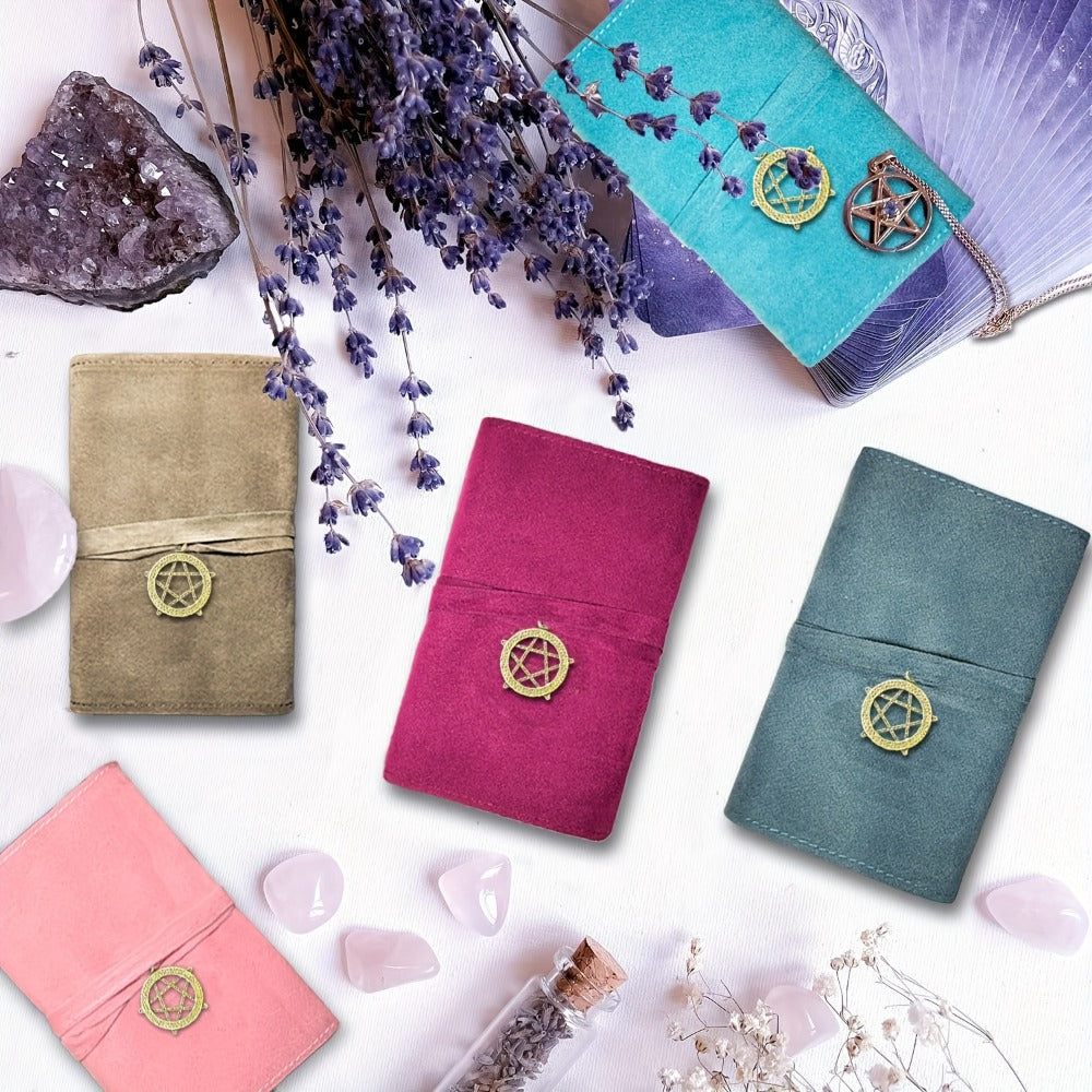 Tarot Card Bag Velvet Pouch with Retro Pendant – 5pcs Lightweight Tarot Storage Holder Set, Mystical Drawstring Bags for Tarot Cards