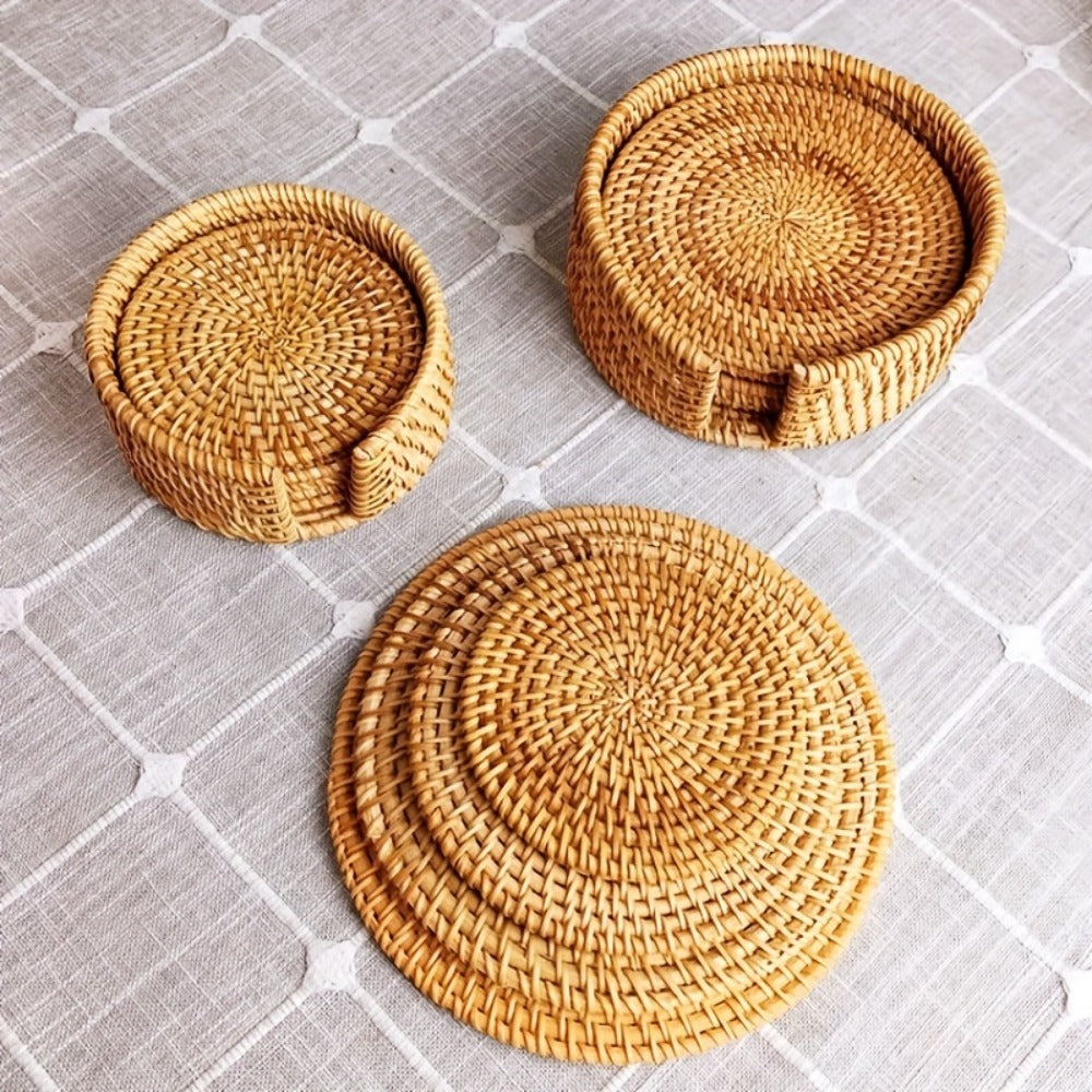 Rattan Woven Coasters Set of 6 Handcrafted Heat-Resistant Non-Slip Drink Mats Boho Table Decor for Kitchen Dining Room Coffee Table Tabletop