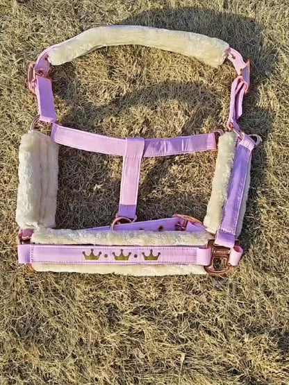 Horse Halter with Detachable Faux Fur Band & Glossy Buckle – Adjustable Head Collar for Horses, Available in 15 Colors & 3 Sizes FULL COB