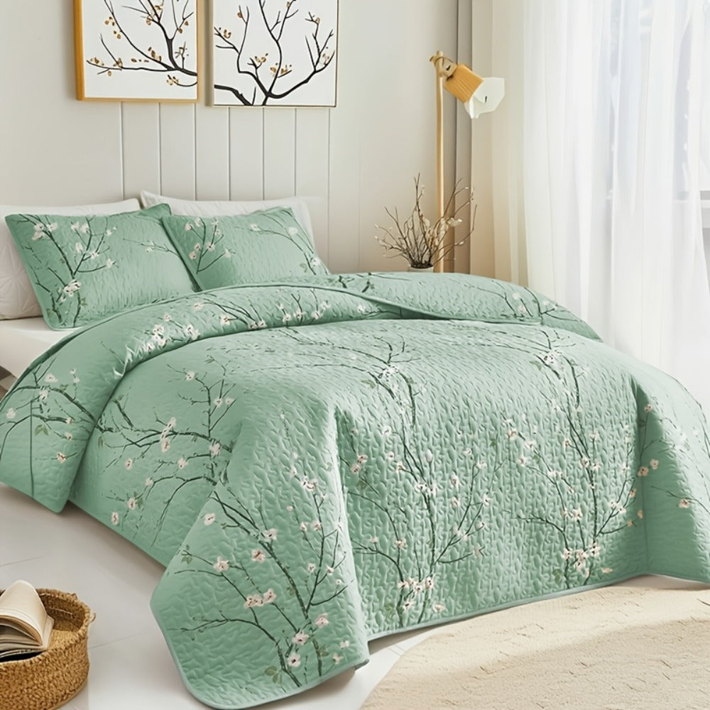 Plum Blossom Quilted Bedspread Set Machine Washable Soft Breathable Hypoallergenic Comforter with Pillowcases Twin Full Queen King Size