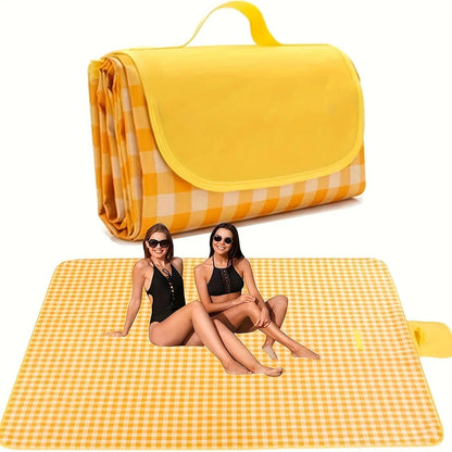 200 x 200cm Picnic Blanket in Yellow and White Plaid with Integrated Folding Flap and Carry Handle