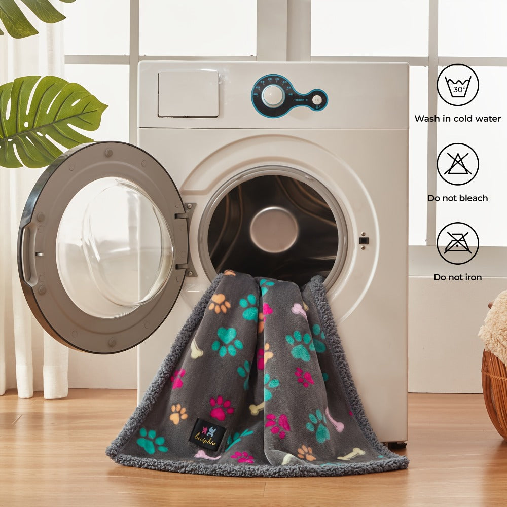Pet Blanket, Reversible Liquid-Proof Coral Fleece Dog Blanket for Couch, Sofa & Bed, Furniture Protector