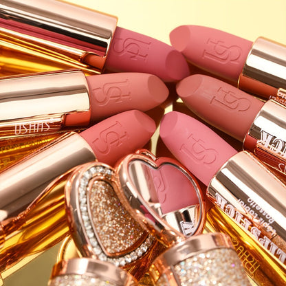 Matte Lipstick Heart-Shaped Design 24H Long-Lasting Velvet Finish – Transfer-Resistant Highly Pigmented Buildable Lip Color