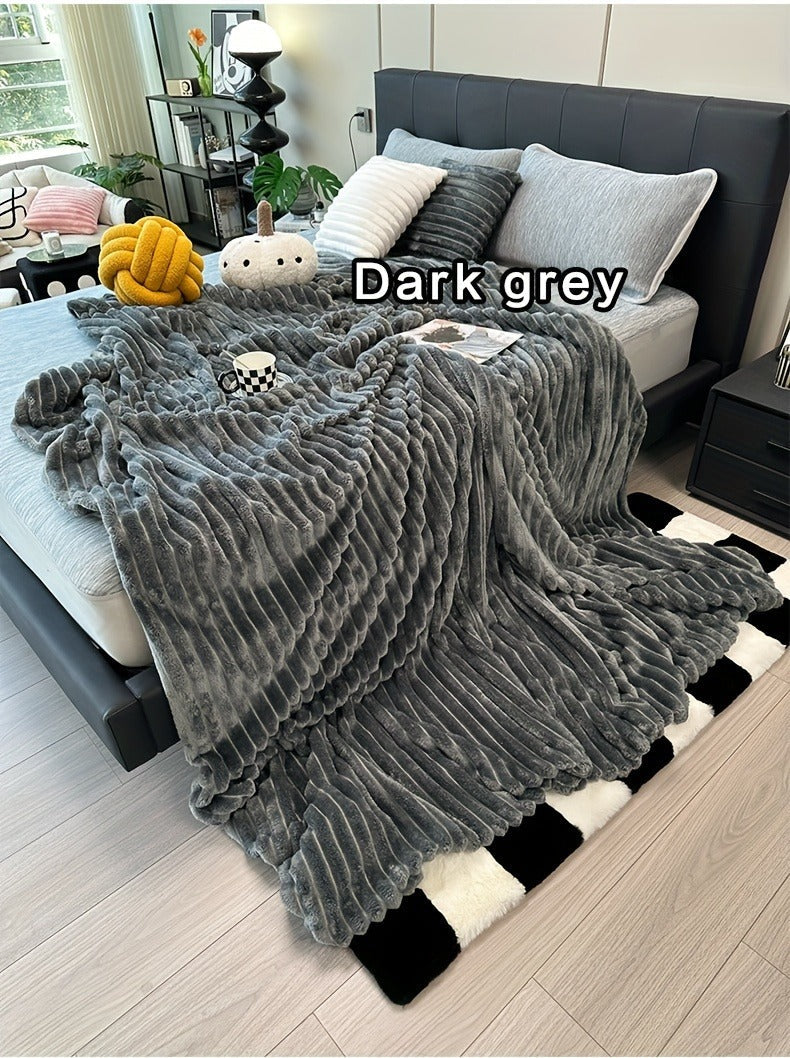 Fleece Blanket Double-Sided 3D Faux Rabbit Fur Throw – Ultra-Soft Thick 300-350g/m² for Home, Office, Travel & Camping