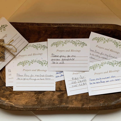 Wooden Prayer Bowl with 24 Prayer Cards – Hand-Carved Heart Shaped Cross Engraved Vintage Religious Gift Set for Easter, Christmas