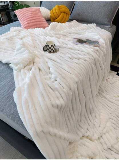 Fleece Blanket Double-Sided 3D Faux Rabbit Fur Throw – Ultra-Soft Thick 300-350g/m² for Home, Office, Travel & Camping