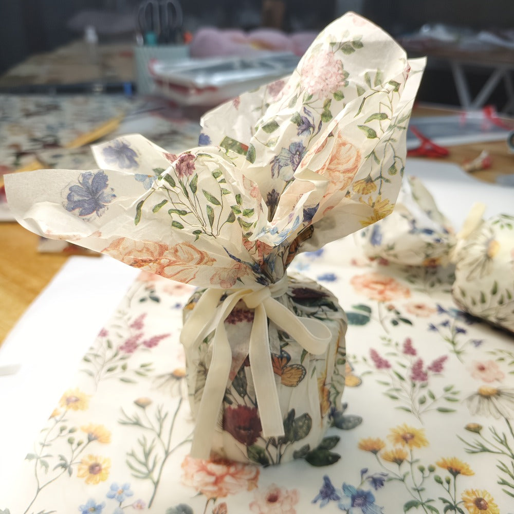 Vintage Floral Wrapping Paper 50pcs, 20"x14" Elegant Pastel Gift Wrap Sheets with Ruffled Edges, Purple Lily Design for Wedding Birthday