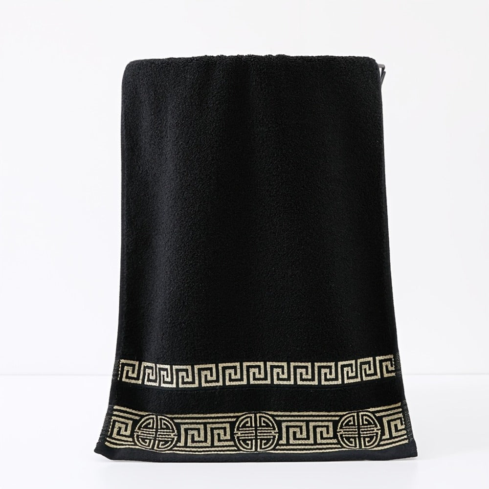 Five-Piece Patterned Bath Towel Set with One Bath Towel, Two Hand Towels and Two Washcloths in Three Colors