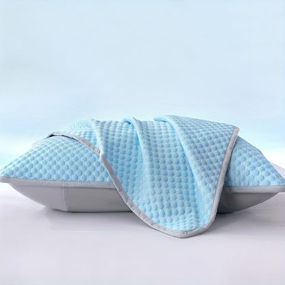 Cooling Pillow Cases 2-Pack 3D Ice Bean Texture, Polyester Pillowcases for Summer, Cool Sleep Bedroom Pillow Covers