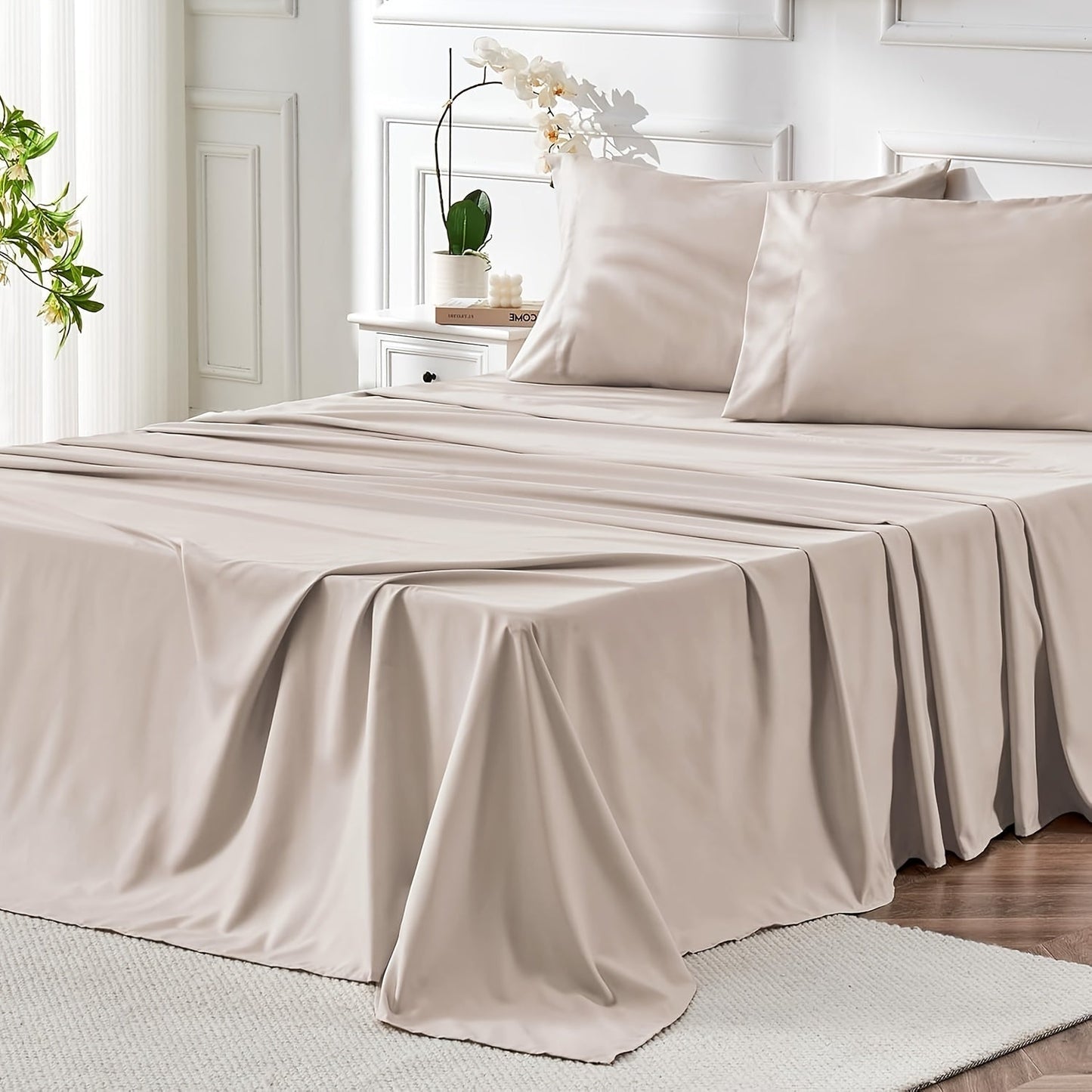 Bed Sheet Set Microfiber with Size-Dependent 3- or 4-Piece Contents, Four Bed Sizes and Eleven Colors