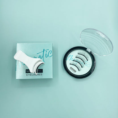 CX159-1 Natural-Style Magnetic False Eyelash Pair with White Curved Applicator and Round Case
