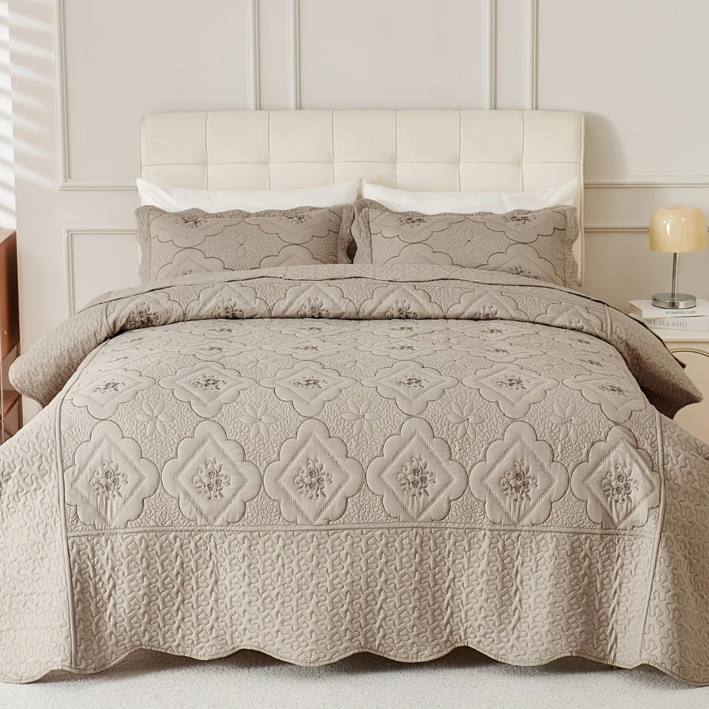 Quilt Set 3 Piece Floral Embroidery Bedspread – 100% Polyester Wrinkle Resistant Lightweight Quilted Coverlet with 2 Pillow Shams for Full