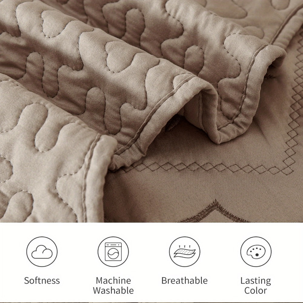 Quilt Set 3 Piece Floral Embroidery Bedspread – 100% Polyester Wrinkle Resistant Lightweight Quilted Coverlet with 2 Pillow Shams for Full