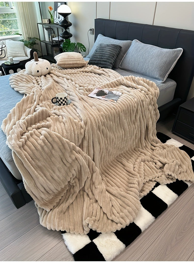 Fleece Blanket Double-Sided 3D Faux Rabbit Fur Throw – Ultra-Soft Thick 300-350g/m² for Home, Office, Travel & Camping