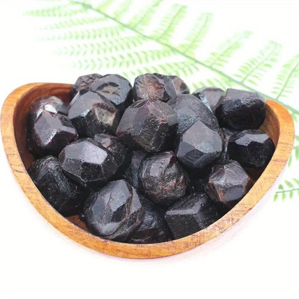 Natural Red Garnet Crystal Rough Stone, Raw Unpolished Mineral Specimen for Home Decor, Crystal Healing