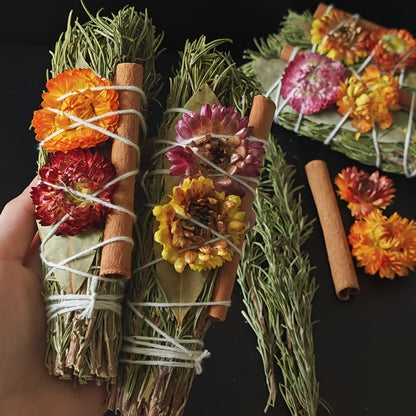 Rosemary Cinnamon Dried Flower Bundles 5pcs, Handmade Aromatic Home Decor Sticks with Bay Leaves & Daisies