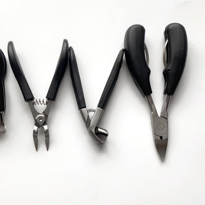 Seven-Piece Toenail Clipper Kit with Angled Nippers, Curved Blade Tool, Nail File and Lifter