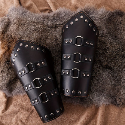 Medieval Arm Bracers 2pcs PU Leather Gauntlet Wristbands for Men, Renaissance Knight Warrior Viking Cosplay Costume Prop for Halloween LARP