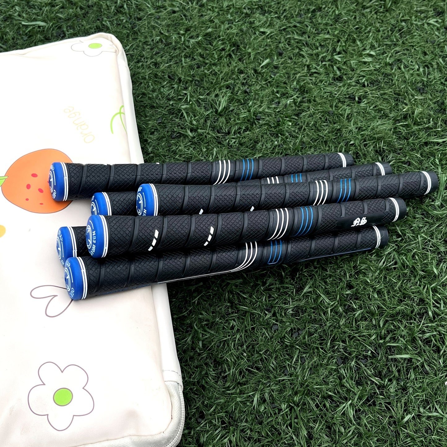 Oversized Golf Grips 10-Pack | Jumbo Blue Soft Rubber Anti-Slip Golf Club Grips for Iron & Wood Clubs – Ergonomic Precision Control Design