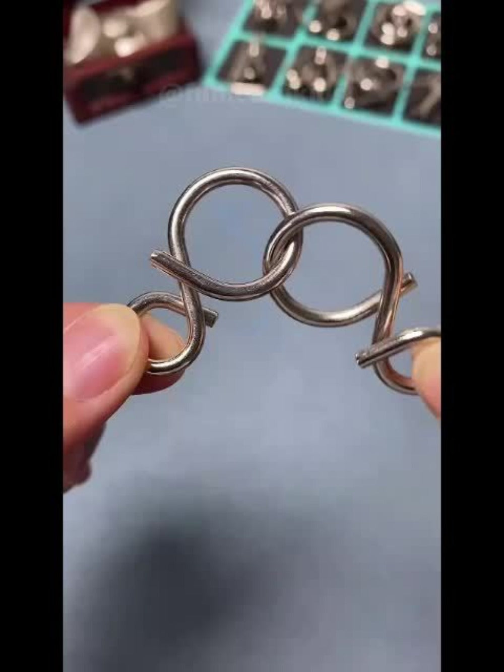 Metal Brain Teaser Puzzle Set 50 Pack, Golden Unlock Iron Chain Link Toys, Nine Rings Kongming Lock