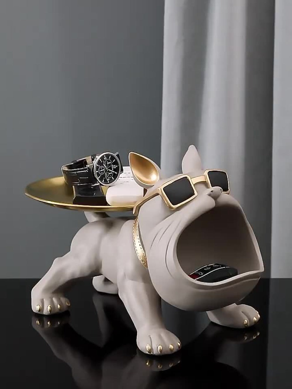 Resin Pug Bulldog Decorative Tray Statue | Dog Tray Organizer for Keys Jewelry Candy Earrings | Modern Art Home Decor Sculpture for Entryway