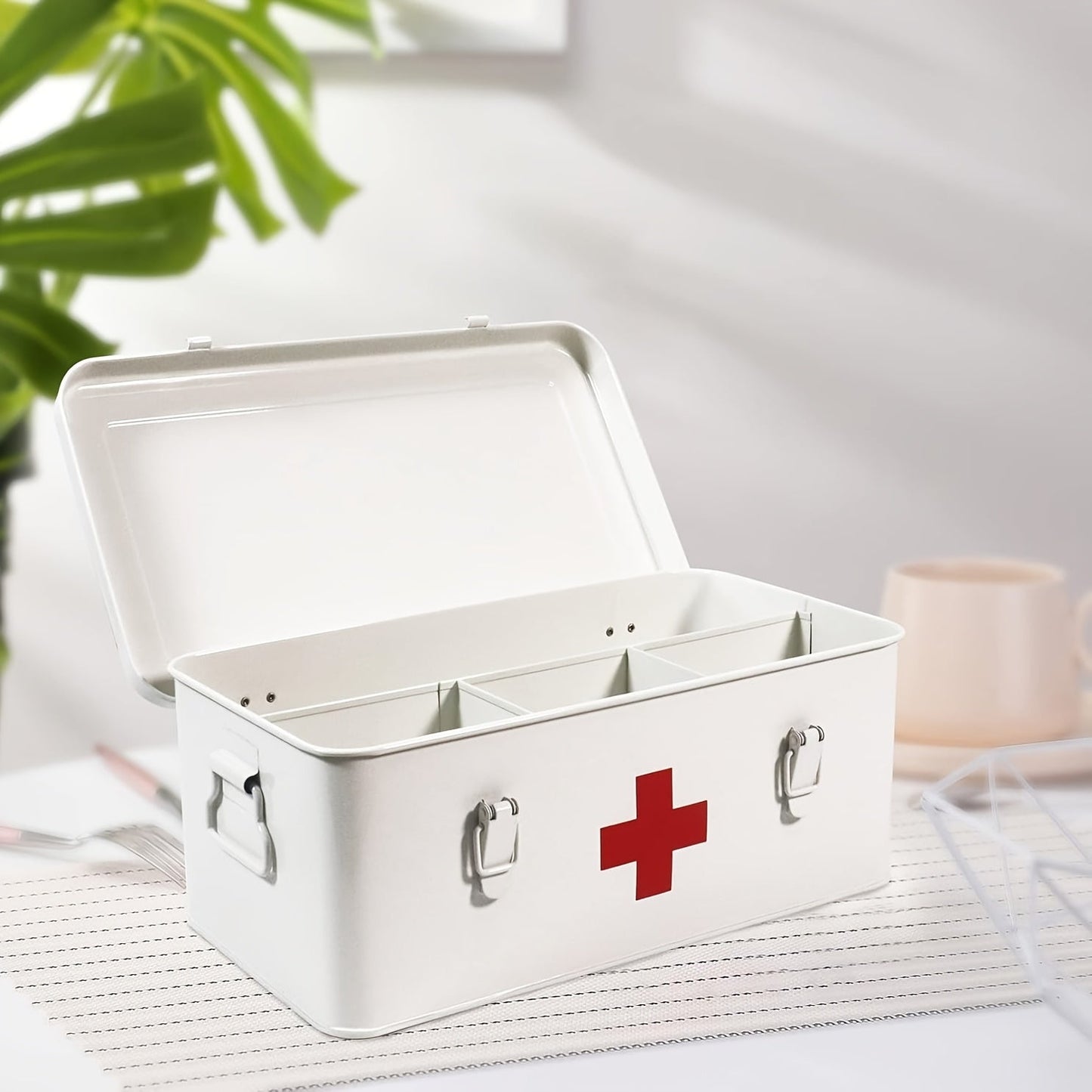 Metal First Aid Box with Safety Lock – Empty Medicine Storage Tin & Emergency Supply Organizer for Home Office Car Camping