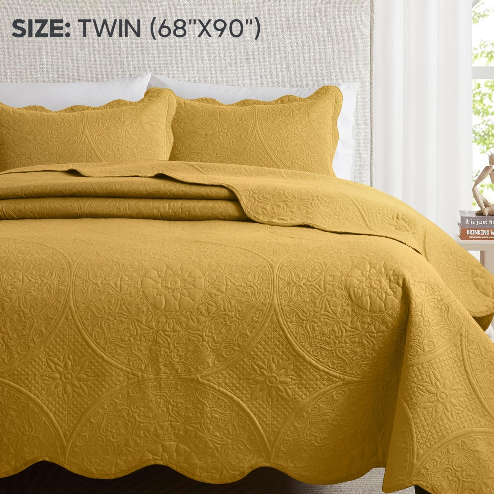 Floral-Pattern Three-Piece Bedspread Set in 16 Colors with Twin, Queen, King and California King Sizes