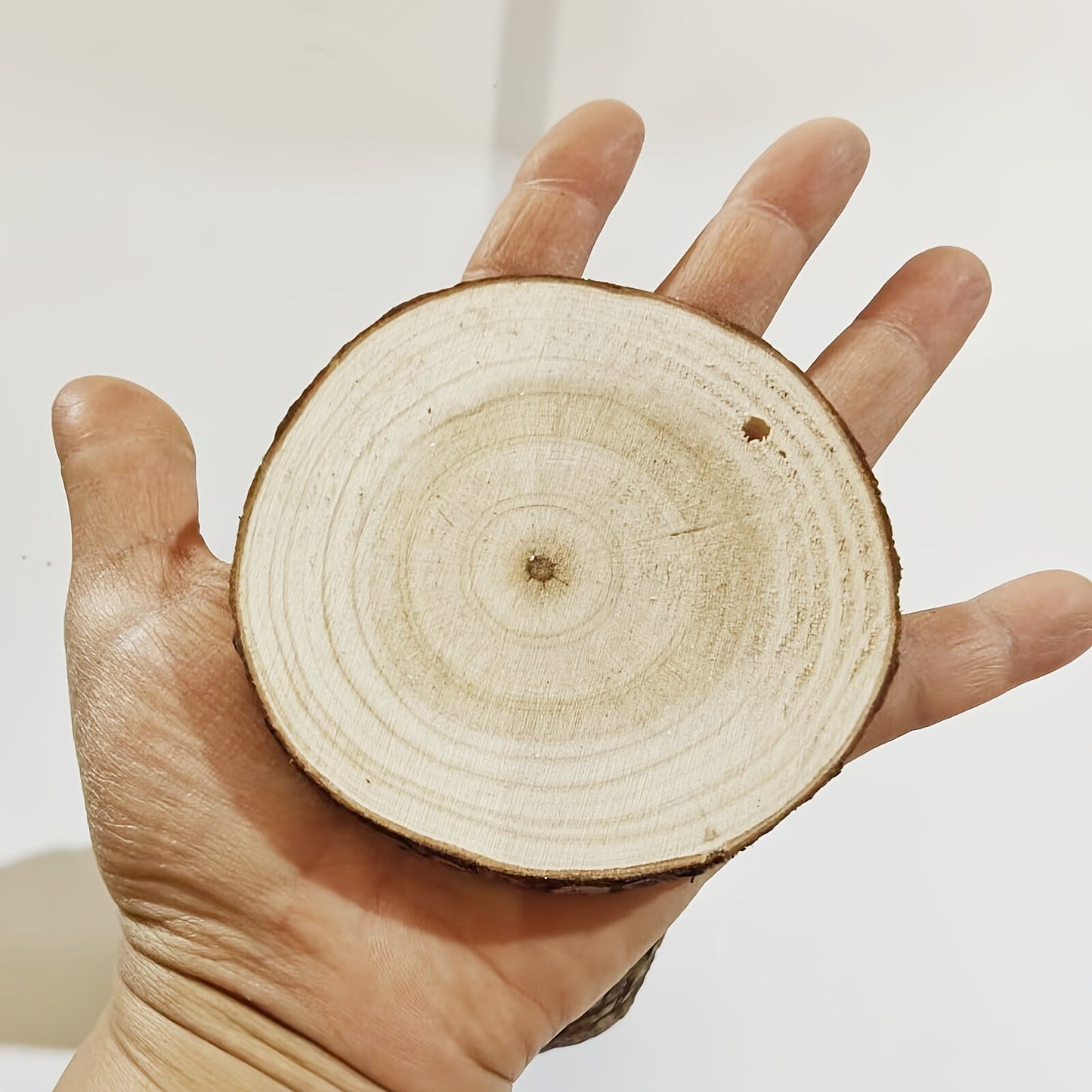 Wood Slices 28 Pcs Natural Log Bark Rounds for Crafts DIY Centerpieces Christmas Ornaments Wreaths Wedding Decor Painting Woodworking