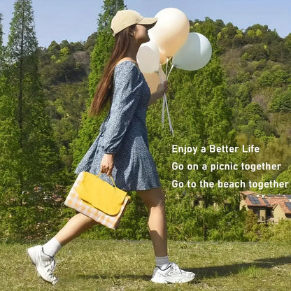 200 x 200cm Picnic Blanket in Yellow and White Plaid with Integrated Folding Flap and Carry Handle