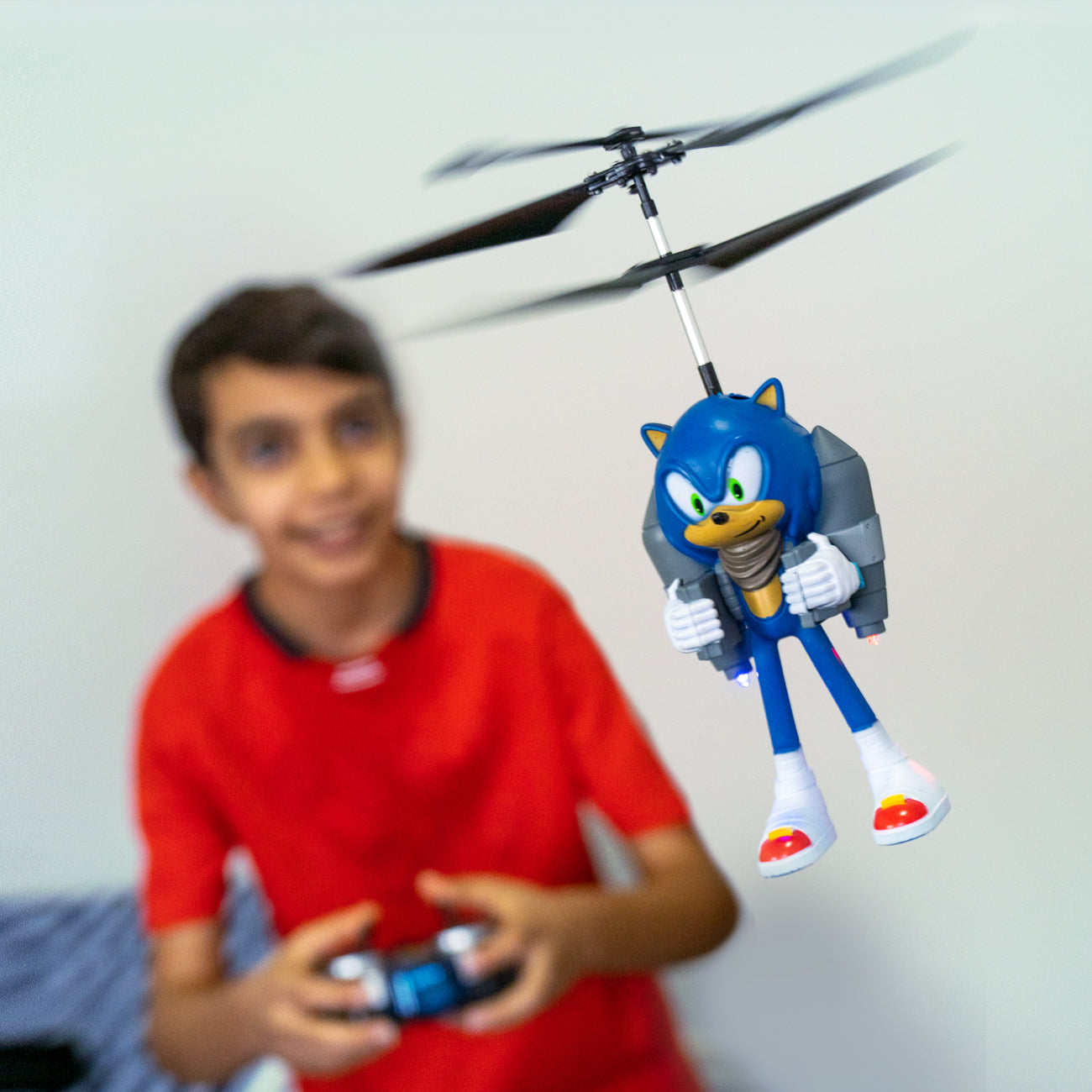 Sonic the Hedgehog 2.5CH IR Jetpack Flying Figure Helicopter, Remote Control Indoor Flying Toy for Kids Boys Sonic Fans