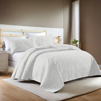 Quilt Set 3 Piece Soft Lightweight Bedding – Thin Bed Quilt with 2 Pillowcases for Bedroom Guest Room, Full Queen King