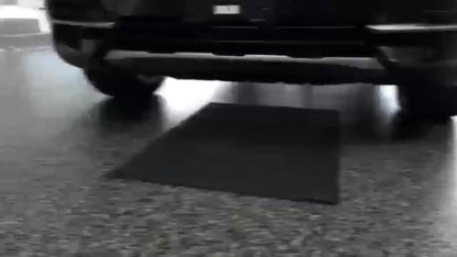 Garage Floor Mat Heavy Duty Oil-Absorbing Non-Slip – Waterproof Washable Workshop Mat for Cars, Trucks, SUVs & Motorcycles