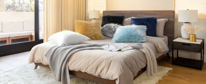 Faux Fur Throw Pillow Covers Pack of 2 – Luxury Soft Fluffy Decorative Cushion Covers for Couch Bed Sofa, Pet Friendly, Zipper Closure