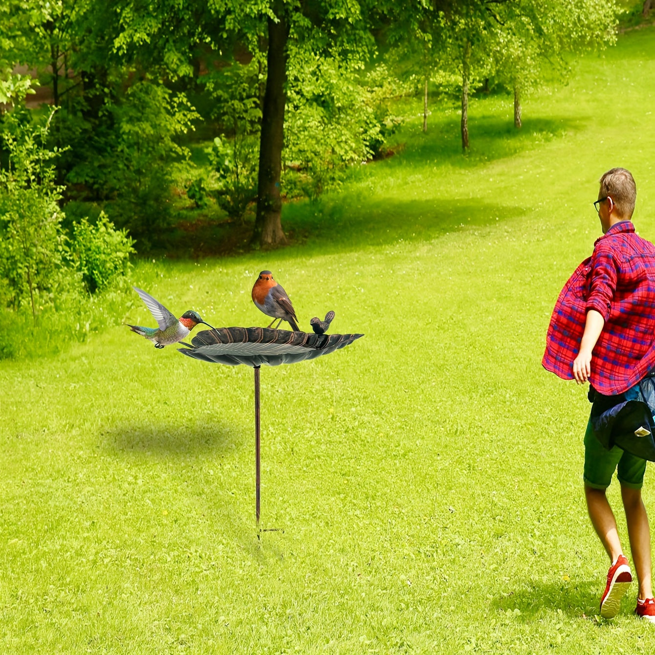 20-Inch Copper-Look Leaf Bird Bath with Bird Accent and Two-Prong Garden Stake for Yard and Lawn