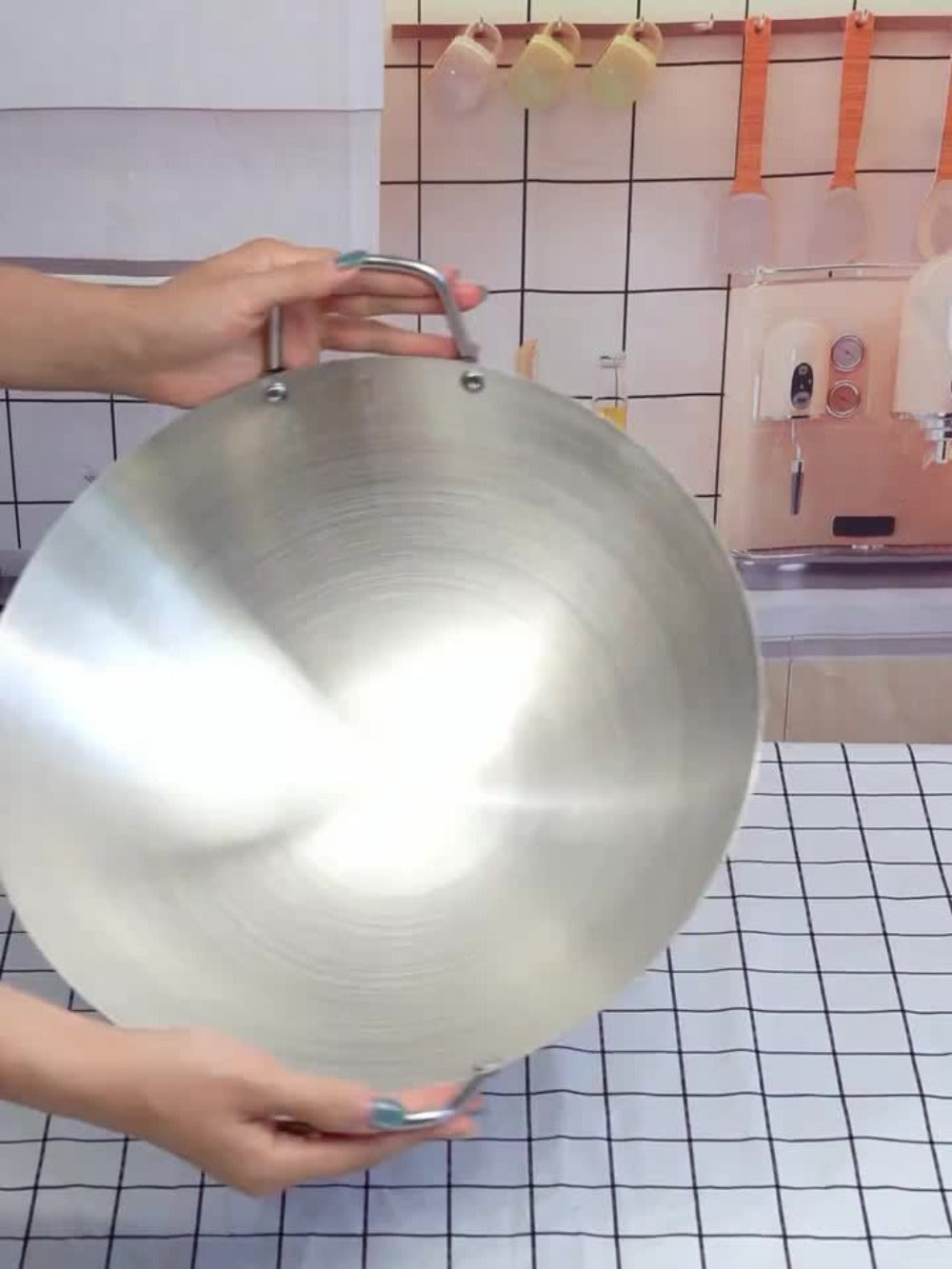 Stainless Steel Wok & Frying Pan, Non-Stick Cooking Surface, Handle, Compatible with Gas, Induction & Electric Stovetops