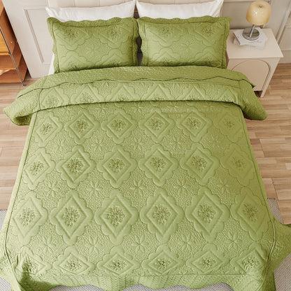 Quilt Set 3 Piece Floral Embroidery Bedspread – 100% Polyester Wrinkle Resistant Lightweight Quilted Coverlet with 2 Pillow Shams for Full