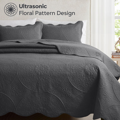 Floral-Pattern Three-Piece Bedspread Set in 16 Colors with Twin, Queen, King and California King Sizes