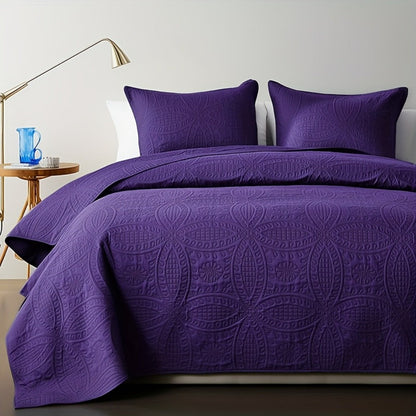 Coin-Pattern Quilted Coverlet Set with Pillowcases, Twin to King Sizes and Ten Color Choices