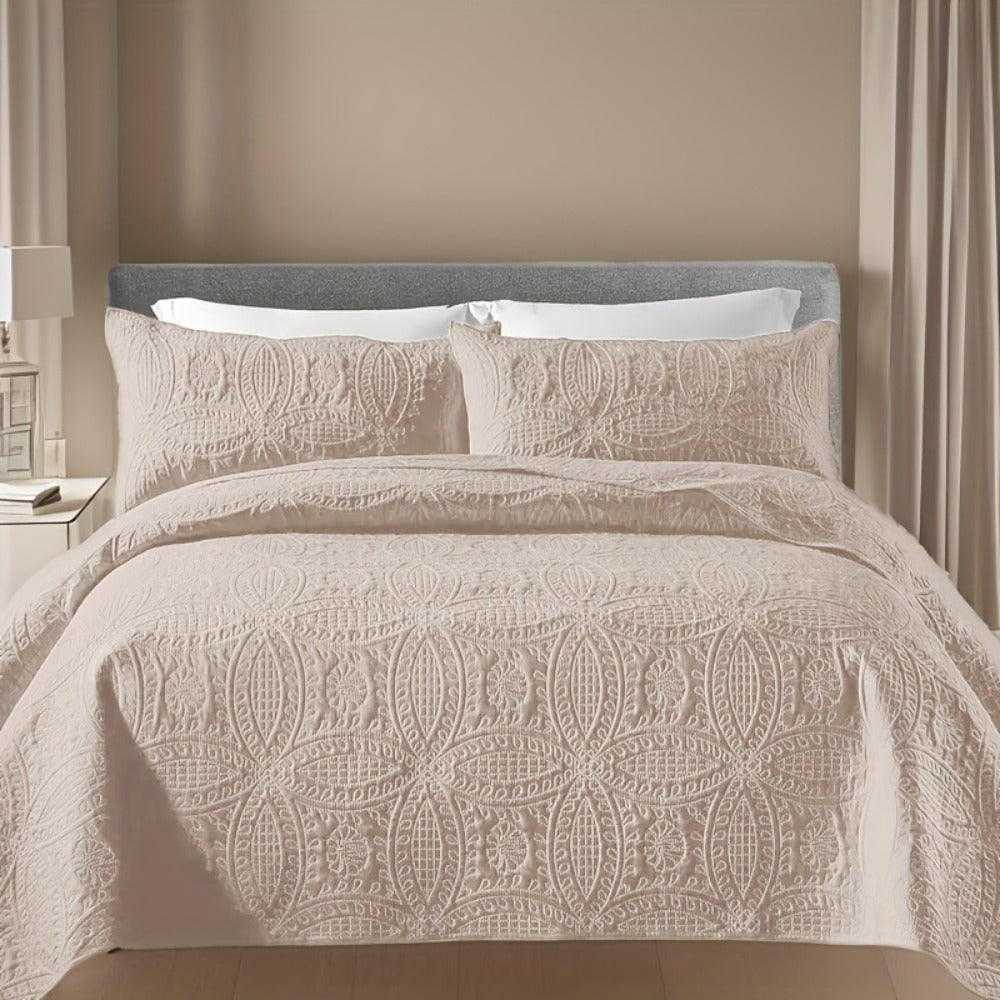 Quilt Set 3 Piece Soft Lightweight Bedding – Thin Bed Quilt with 2 Pillowcases for Bedroom Guest Room, Full Queen King