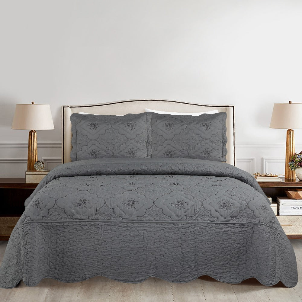 Quilt Set 3 Piece Floral Embroidery Bedspread – 100% Polyester Wrinkle Resistant Lightweight Quilted Coverlet with 2 Pillow Shams for Full